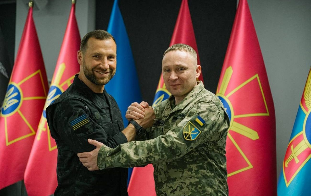 В.о. міністра оборони Хмара та новий головком Драпатий обговорили перенесення війни на територію Росії