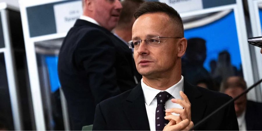 Угорщина розслідує державні субсидії для BYD після переходу Сійярто до компанії