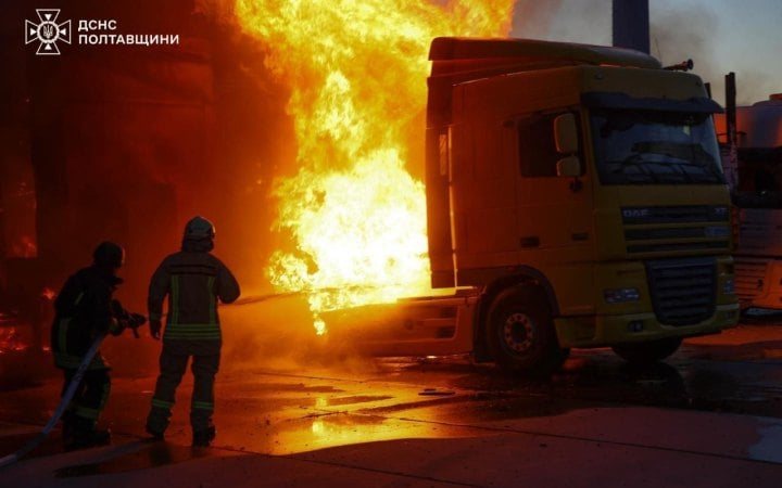 Російські дрони атакували два підприємства та критичну інфраструктуру на Полтавщині