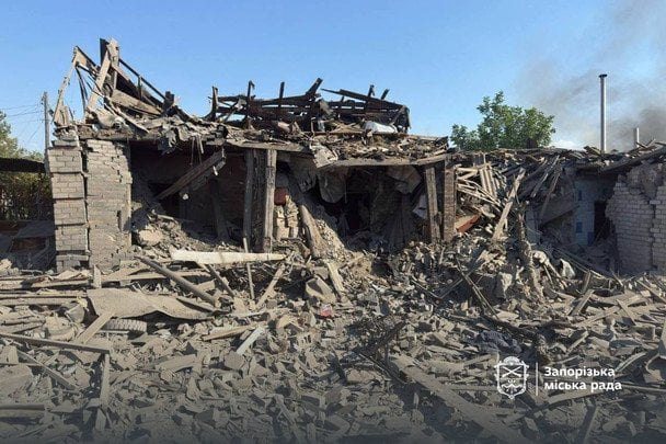 У Запоріжжі після удару РФ по багатоповерхівках є загибла та поранені