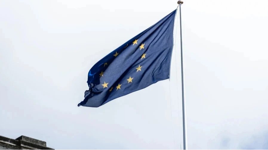 FT: В ЄС розглядають новий підхід для запровадження санкцій проти РФ